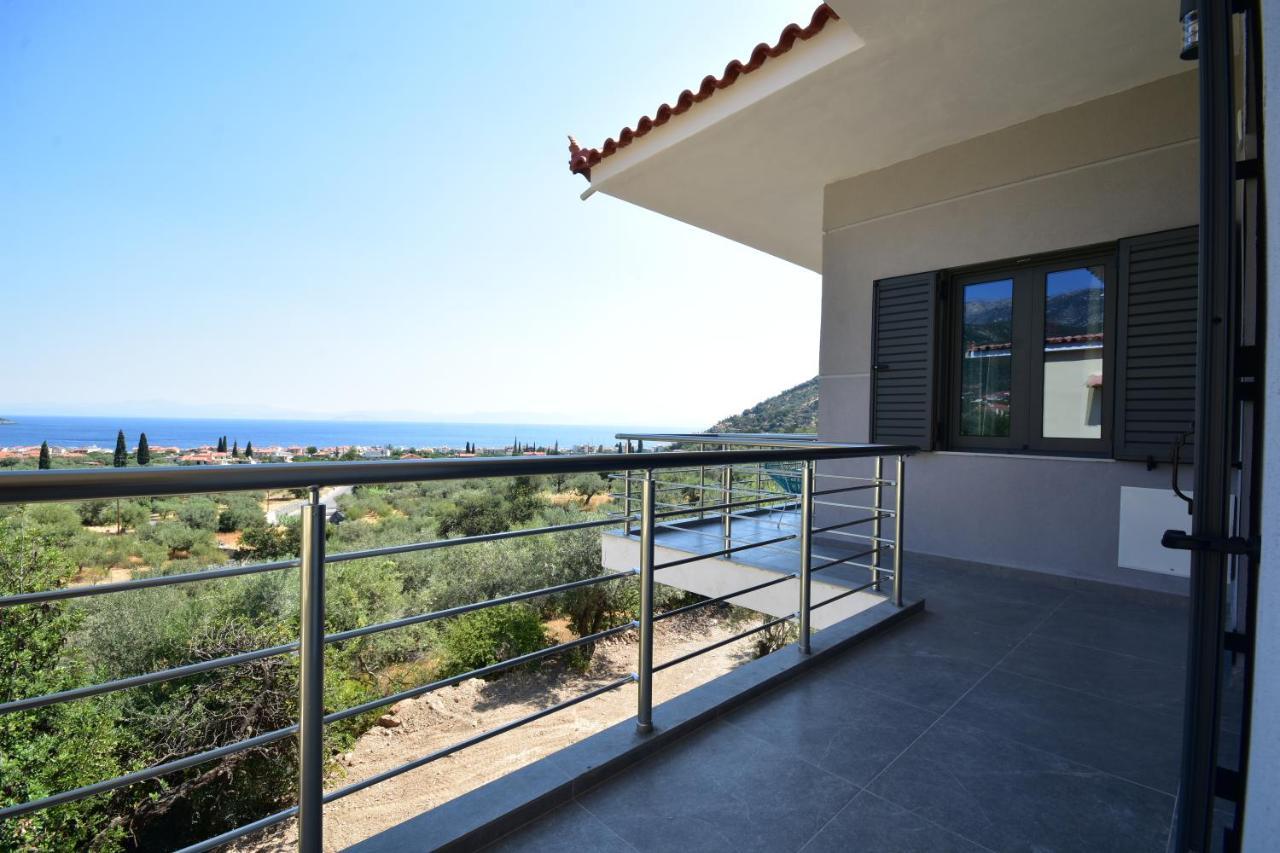 Konatsi Luxury Apartments Tiros Luaran gambar