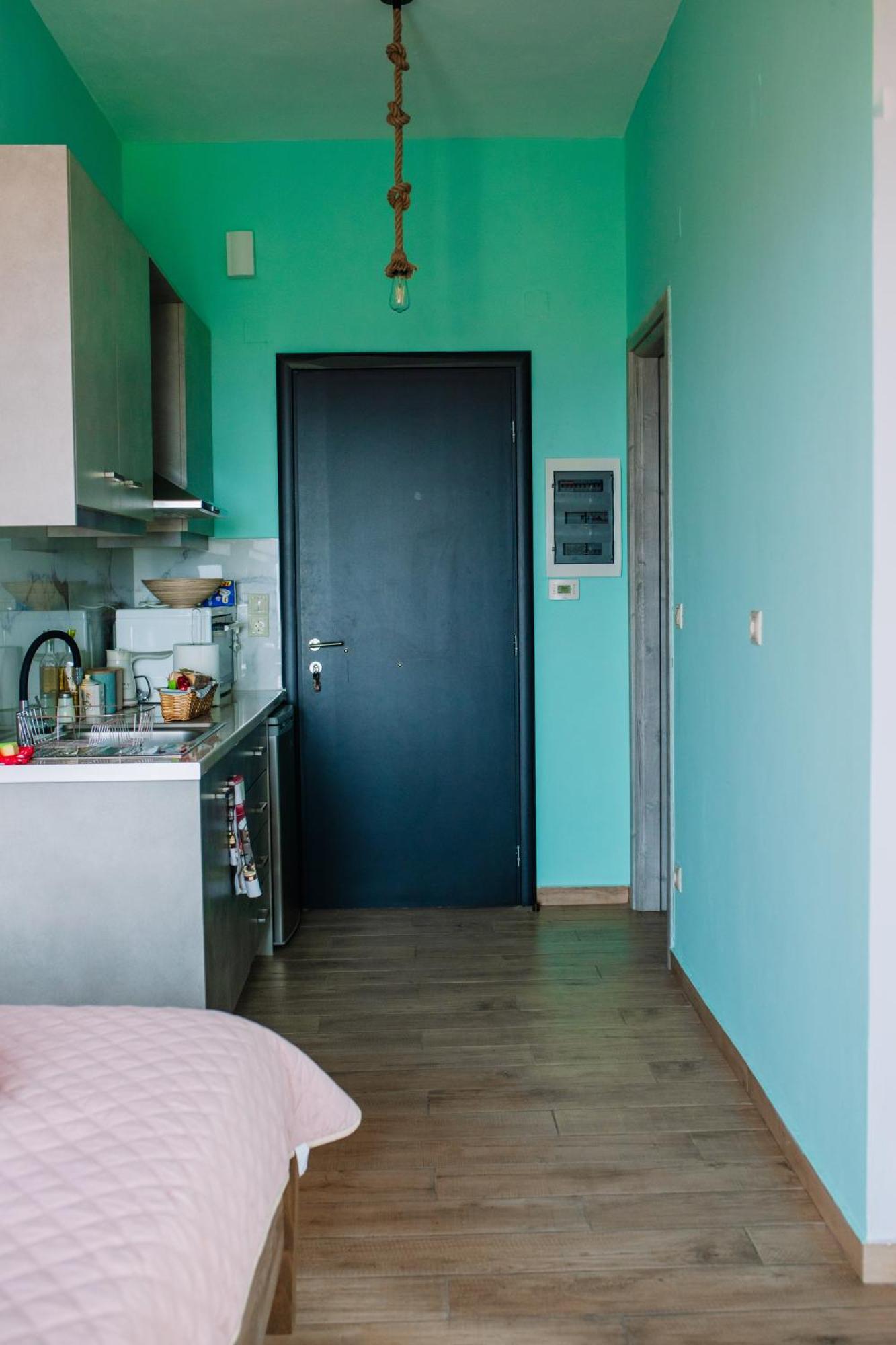 Konatsi Luxury Apartments Tiros Luaran gambar